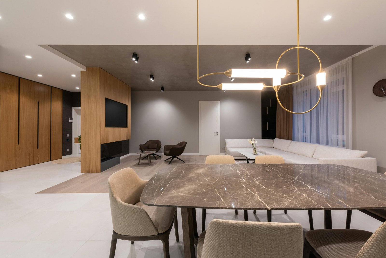 DISEÑO Y DECORACION DE AMBIENTES Y ESPACIOS INTERIORES